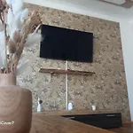 Апартаменты Urban Spacious Bright With Danubeview *