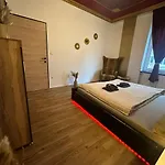 Daire Urban Spacious Bright With Danubeview *