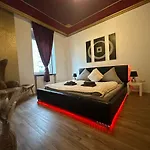 Апартаменты Urban Spacious Bright With Danubeview