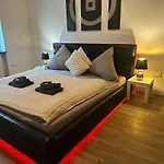 Апартаменты Urban Spacious Bright With Danubeview