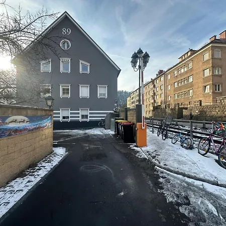 Апартаменты Urban Spacious Bright With Danubeview